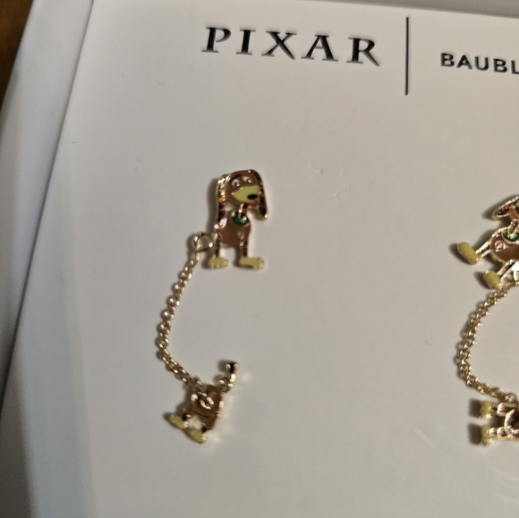 Toy Storys "Slink" Earrings - Picture 3 of 3